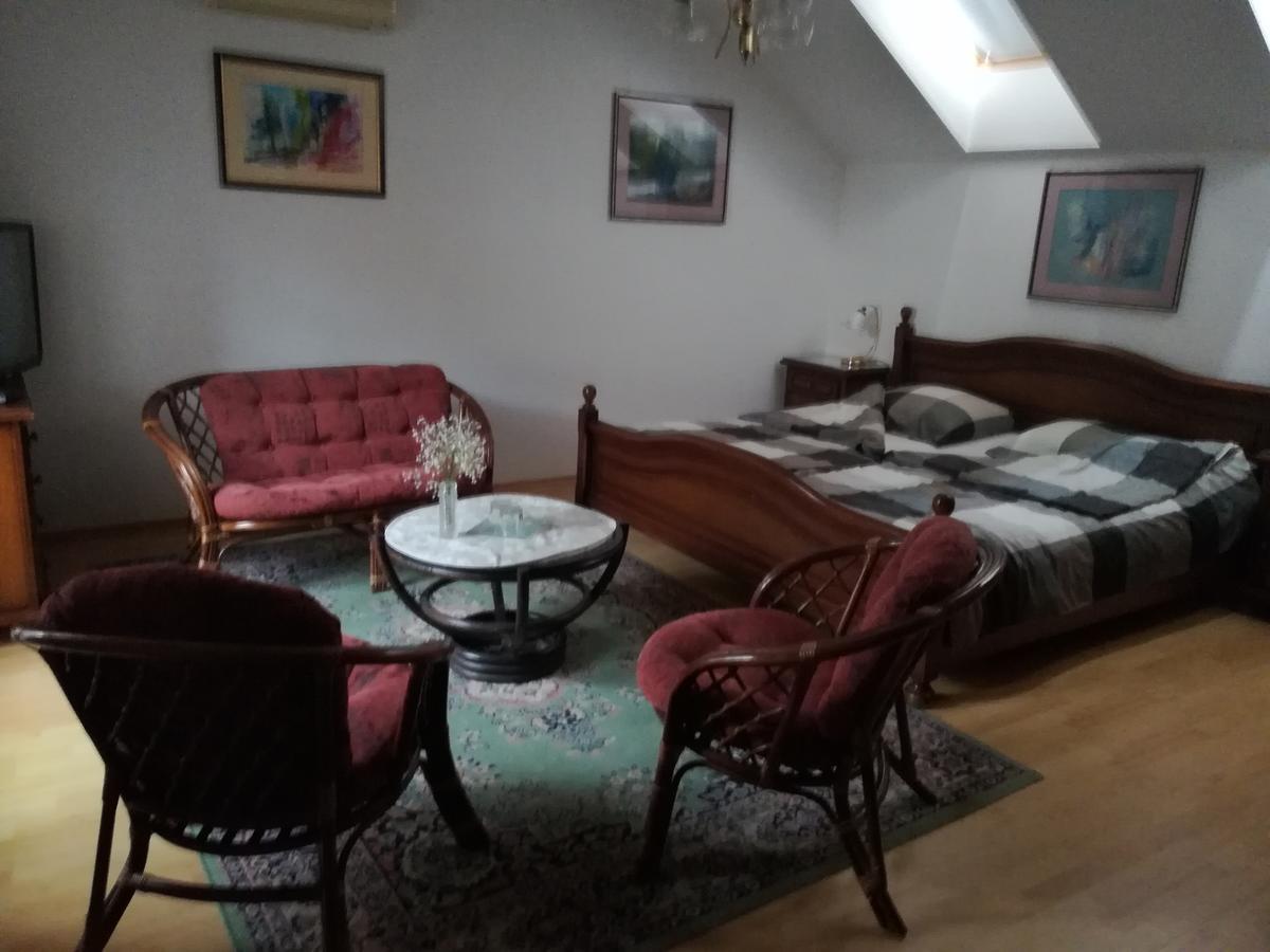 Bed and Breakfast Ria Panzio Ostrzyhom Zewnętrze zdjęcie